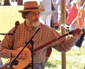 Roger Deitz Takes Stage at NJ Folk Festival