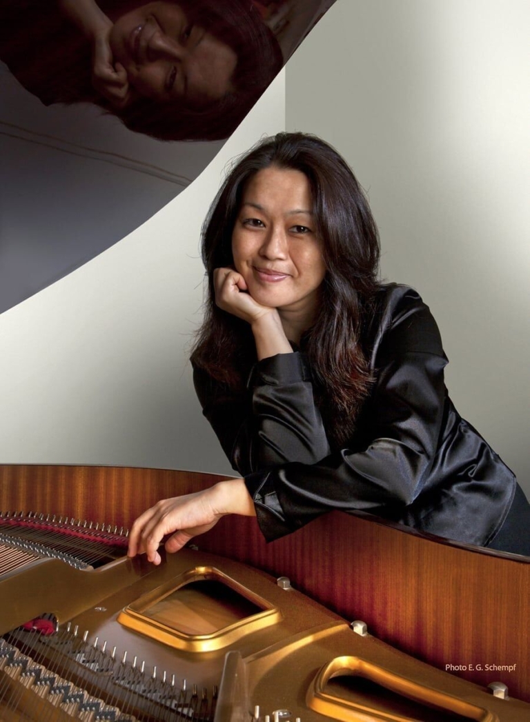 A Pianist Converses in ‘International Language’