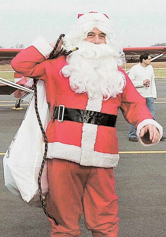 Santa Flies into Princeton Airport Christmas Eve