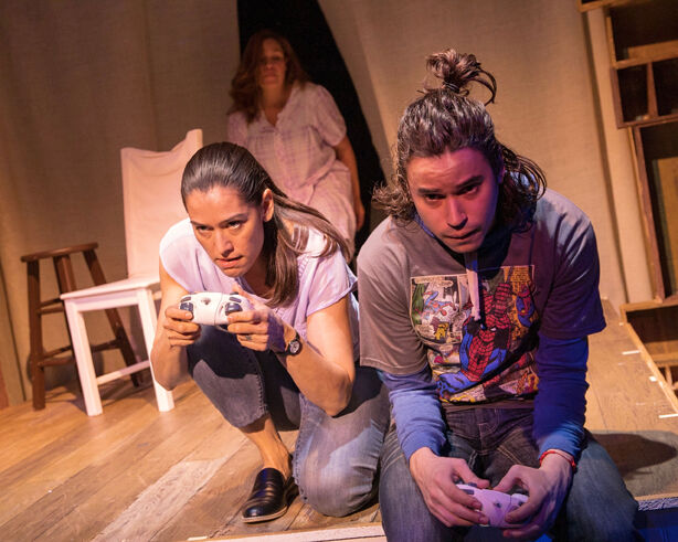 Passage Theater Review: ‘Morir Sonyando’