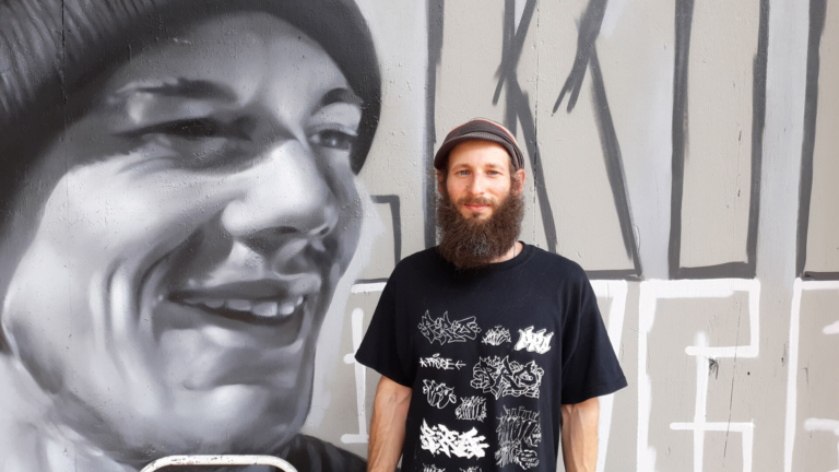 Jersey Jam’s Picture-Perfect Artist Gets Serious