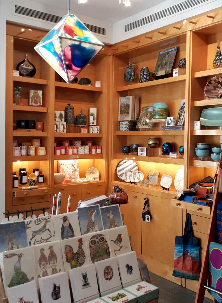 The Art of Holiday Shopping