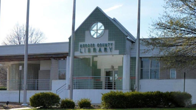 Mercer libraries launch social work services